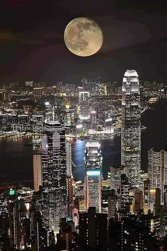 hongkong_moon