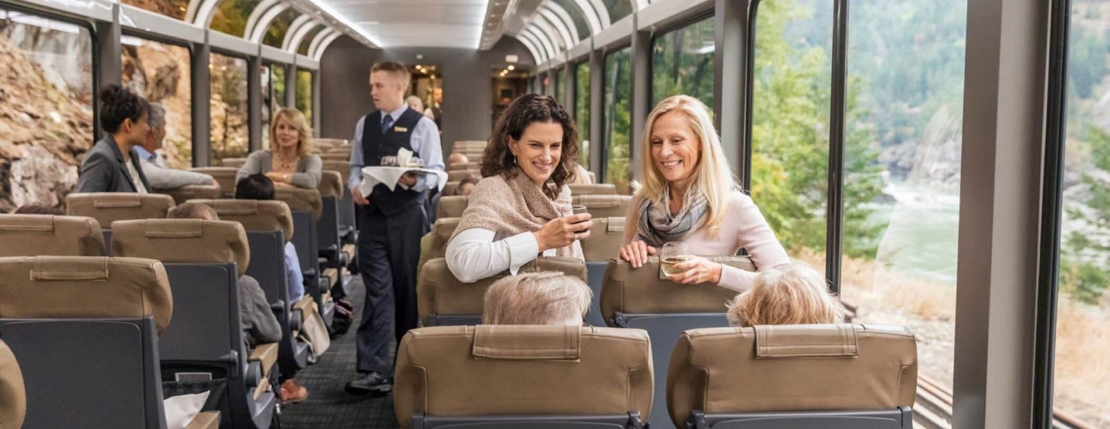 Rocky Mountaineer Luxury train SilverLeaf