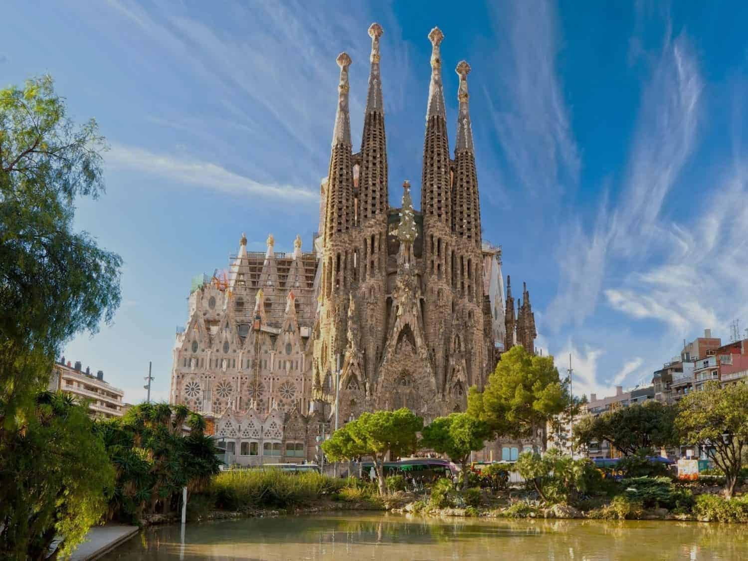 Barcelona-la-sagrada-katedral