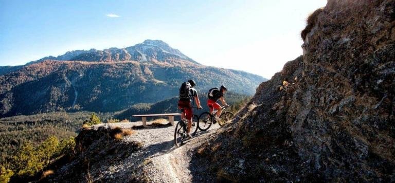 Oplev Zugspitz fra fugleperspektiv eller mountainbike