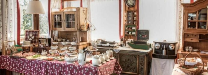 Angerer-Alm-St.-Johann-in-Tirol-breakfast buffet