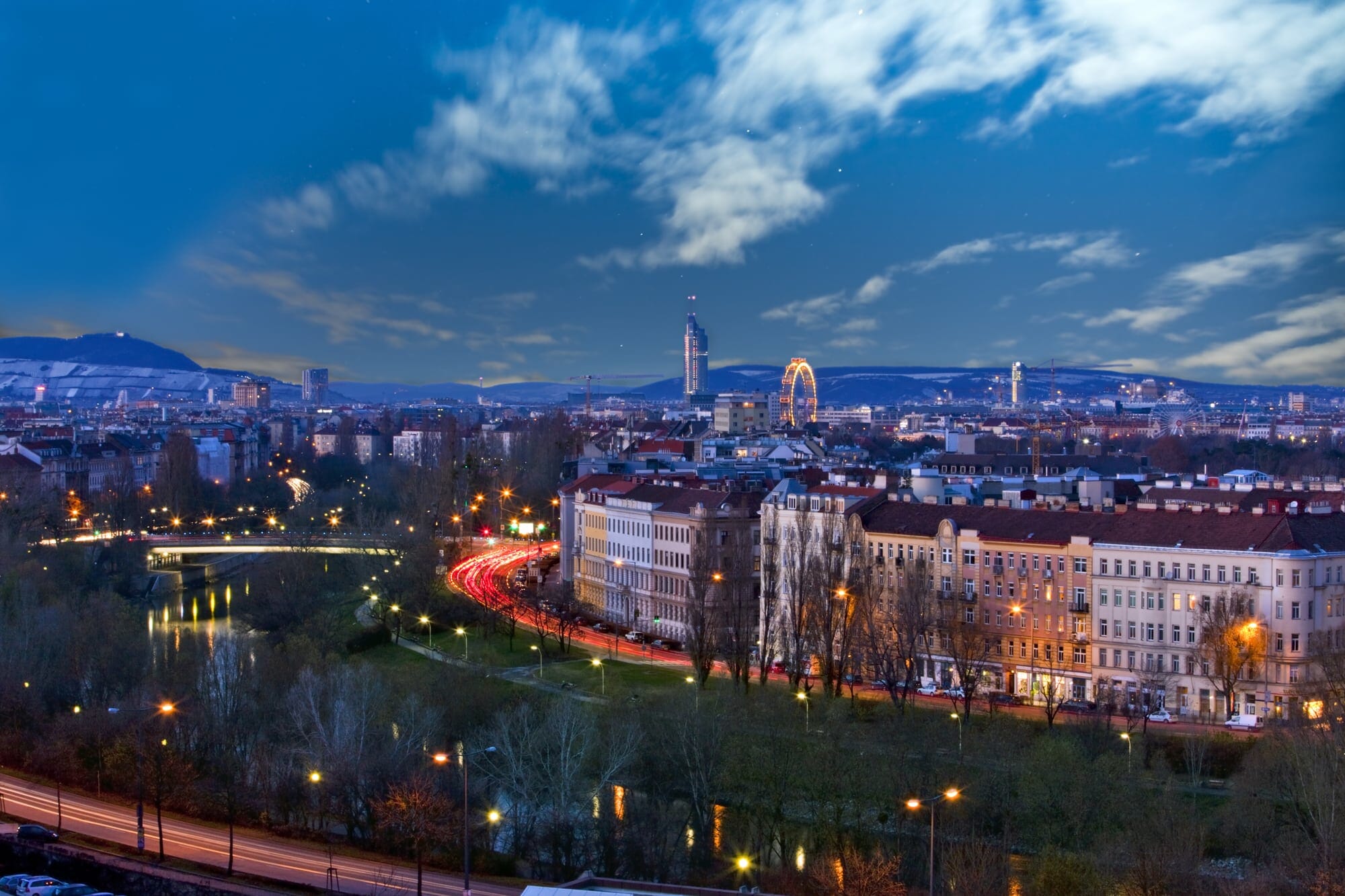 Alte Donau, danube valley vienna at night