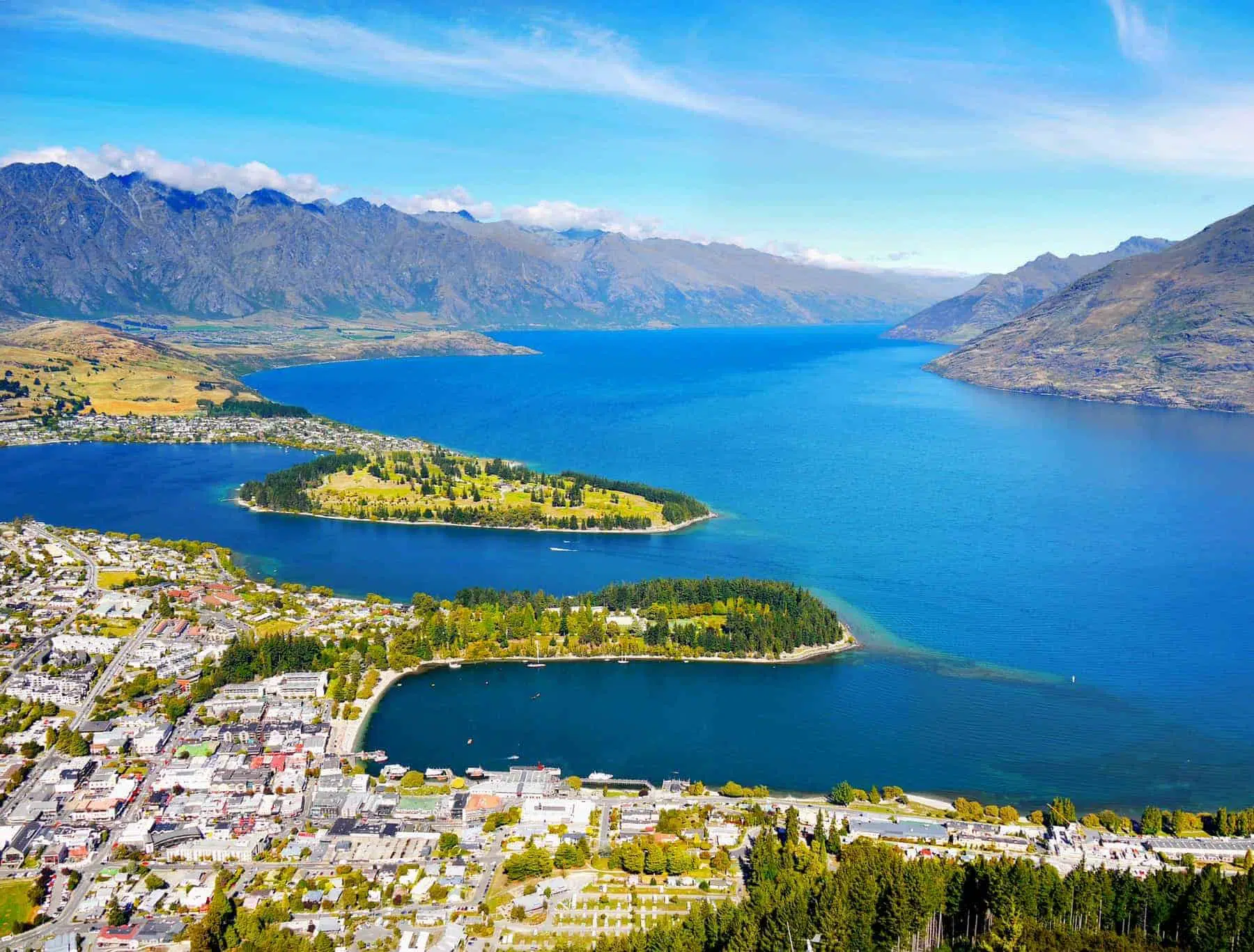 New Zealand - South Island - Queenstown. Beautiful mountains landscape scenery with blue lake. Pacific Islands, Oceania
