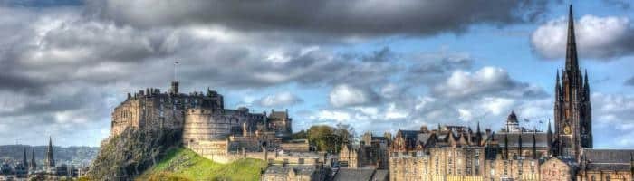 the Royal Mile, Edinburgh, Scotland. In the picture landmarks such as Edinburgh Castle and St Giles Cathedral.