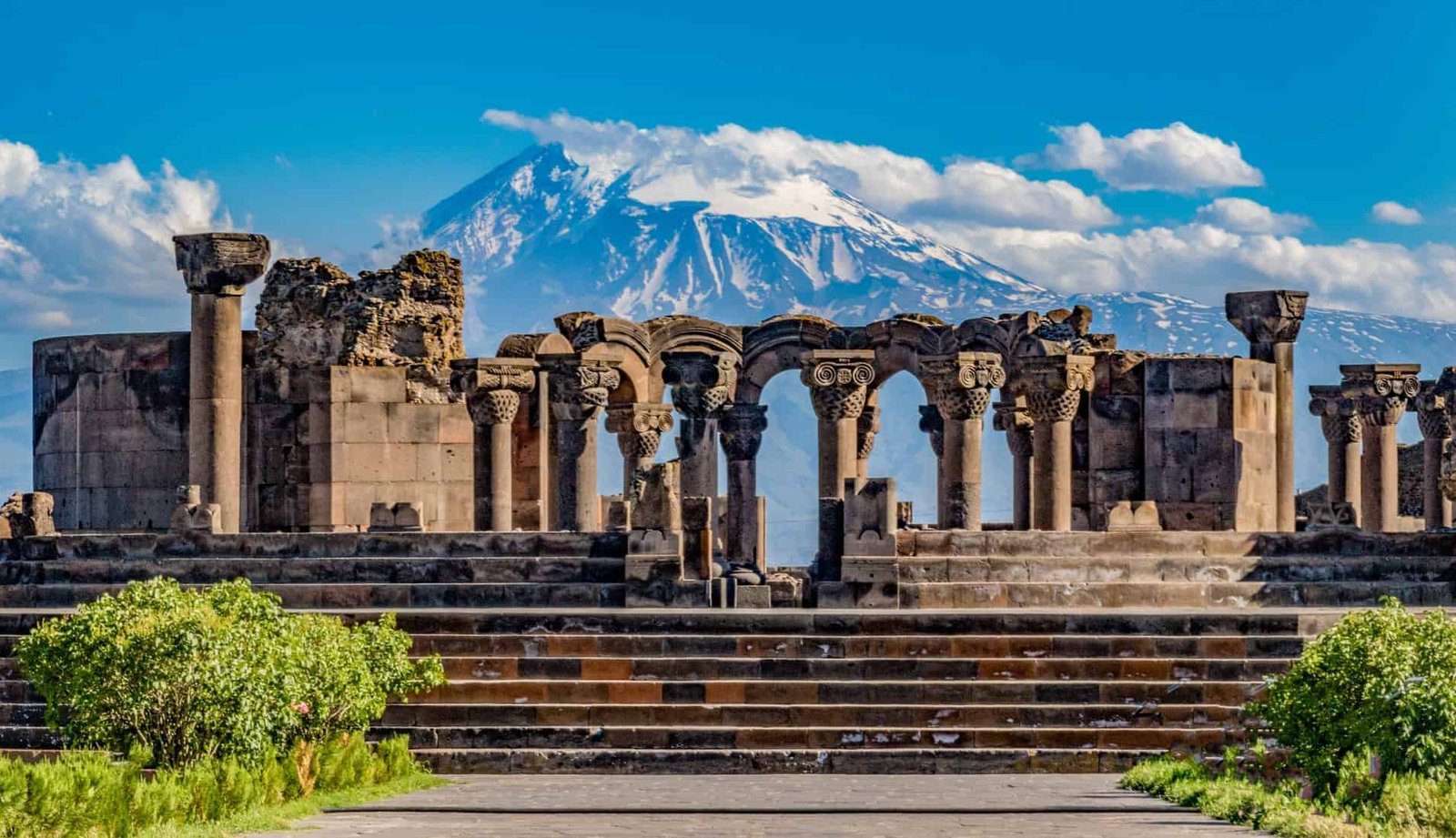 Travel highlights in Armenia. Ruins of the Zvartnos temple in Yerevan, Armenia