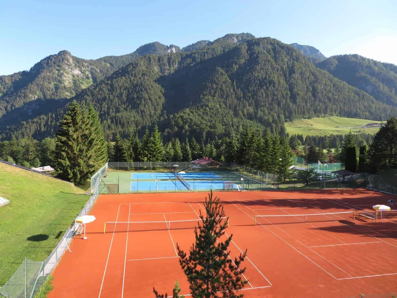 Laerchenhof indoors outdoors clay or hard court tennis