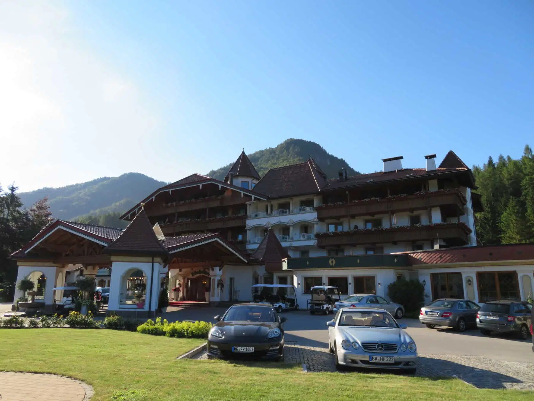 Hotel laerchenhof front entrance