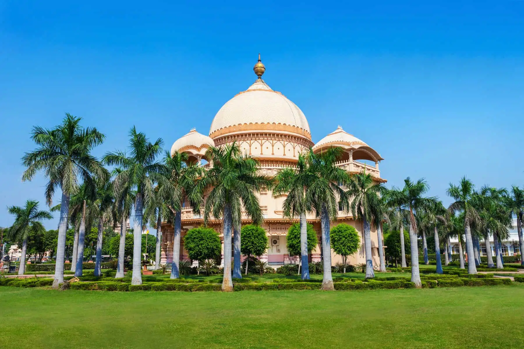Shri Adhya Katyani Shakti Peeth Mandir is popularly known as Chhatarpur Temple