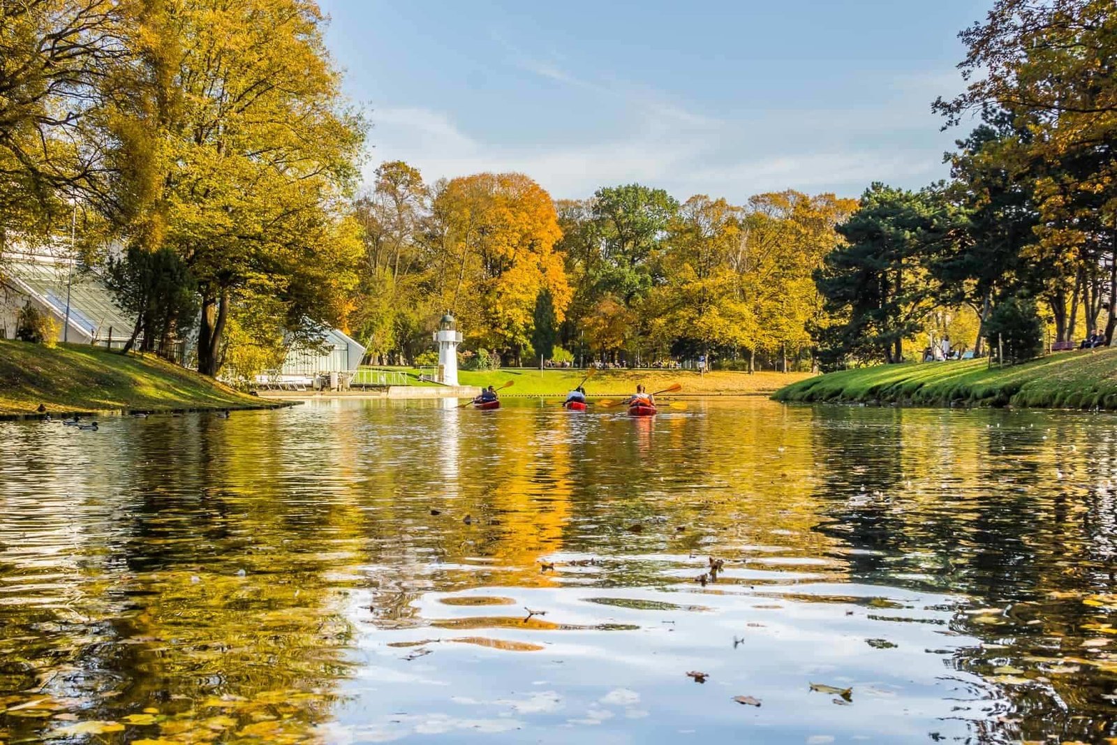 kayak trip on the river Daugava and the canal around the old city, closing the season on October 13, 2018