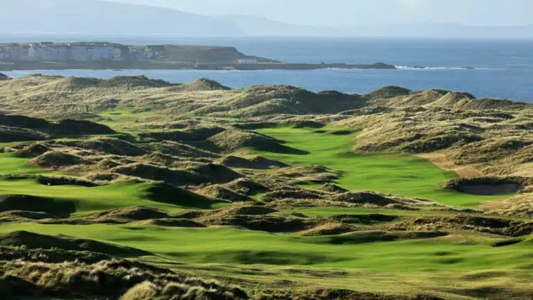 Royal-Portrush-golf-club-the-finest-links-course-in-northern-ireland