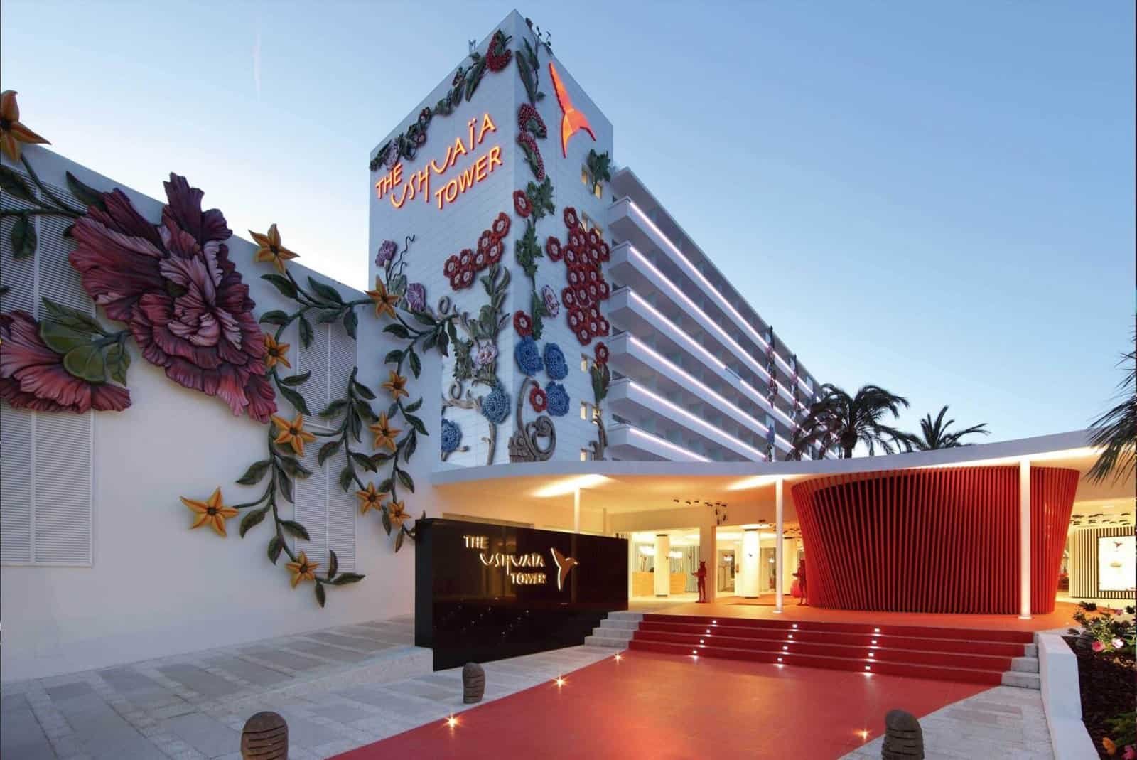 Ushuaïa Beach Hotel
