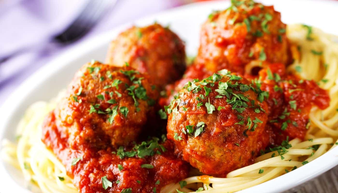 Traditional Italian spaghetti with meatballs